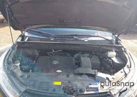 2018 Toyota Highlander Se z USA, uszkodzony, nr VIN 5TDJZRFH7JS868717